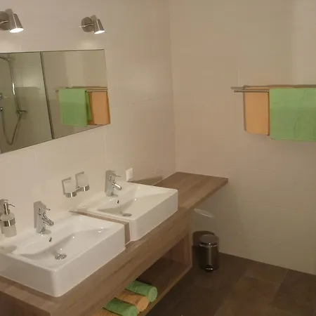 Martin * Нойштифт-им-Штубайталь